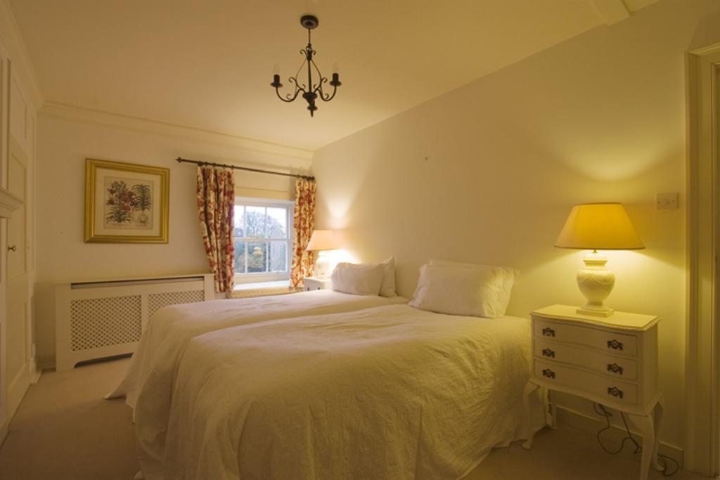 East Pallant Bed And Breakfast, Chichester Zimmer foto